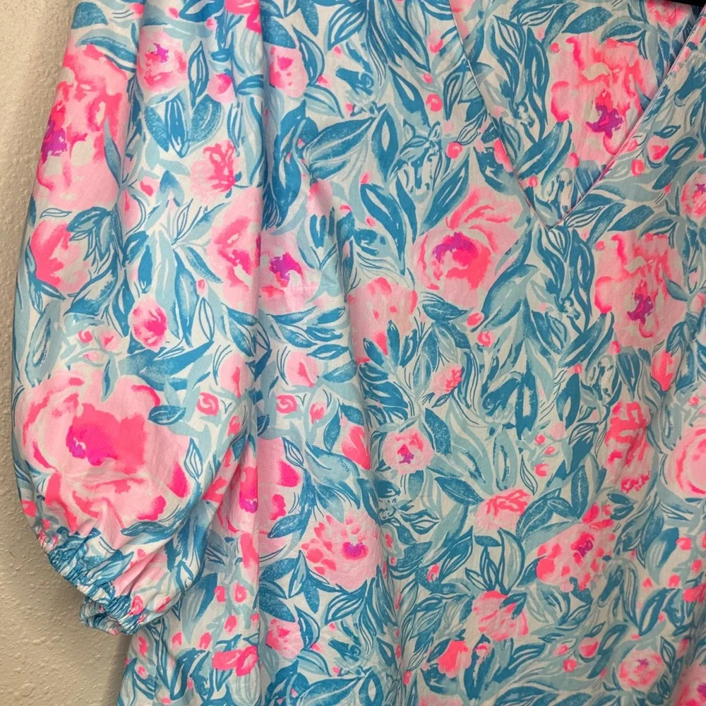 Lilly Pulitzer Ivee “Bondi Blue my Little Peony” Floral Puff Sleeve Cotton Vneck